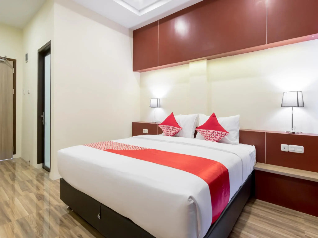 OYO 727 Merlion Hotel