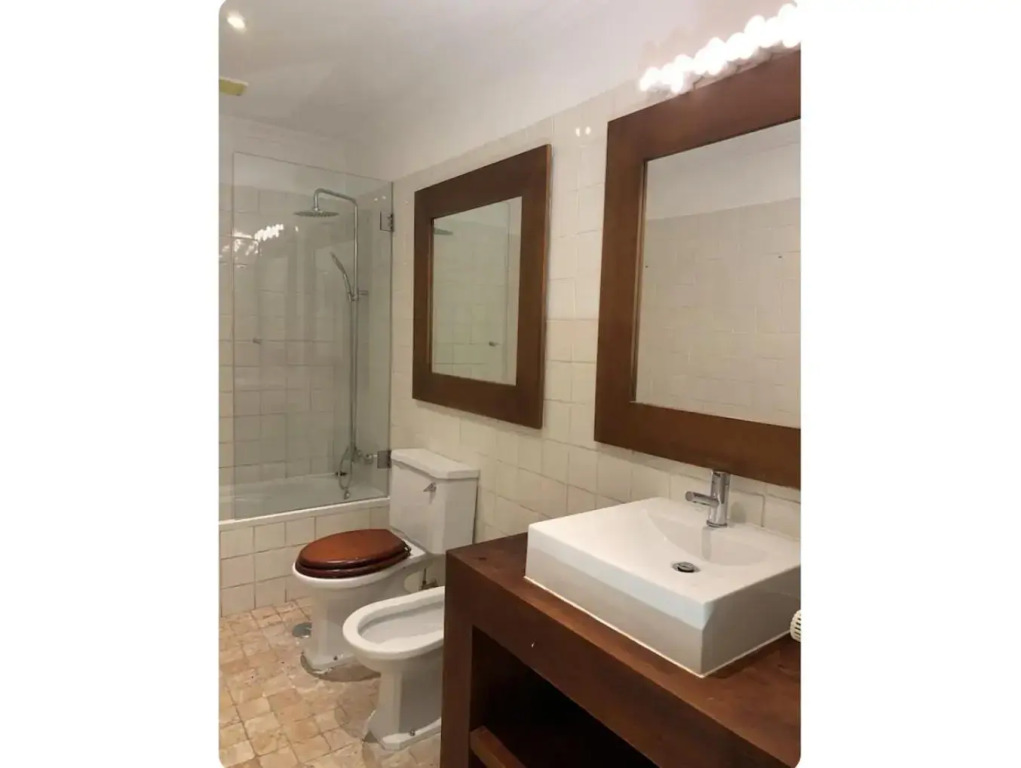 Charming 4 bedroom apartment in Chiado