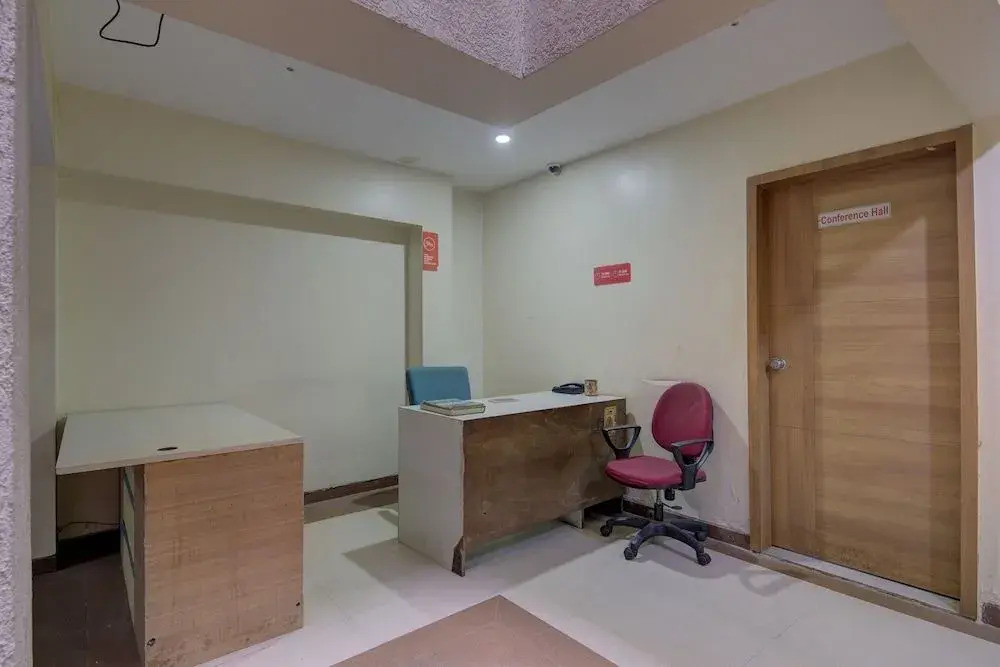 OYO 24981 Hotel Ashwamedh Residency