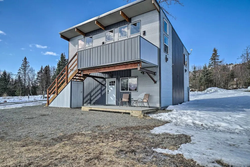 Pet-friendly Duplex w/ Northern Lights Aurora View