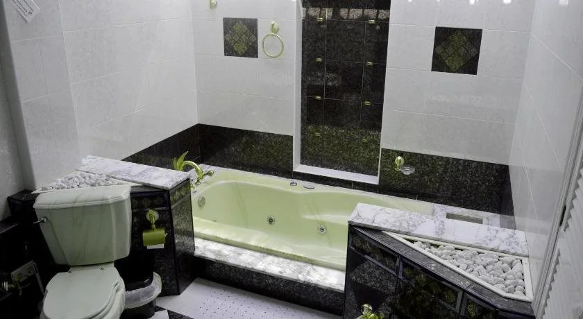 Alojamiento el Chaparro Barbate junto a la venta el loro