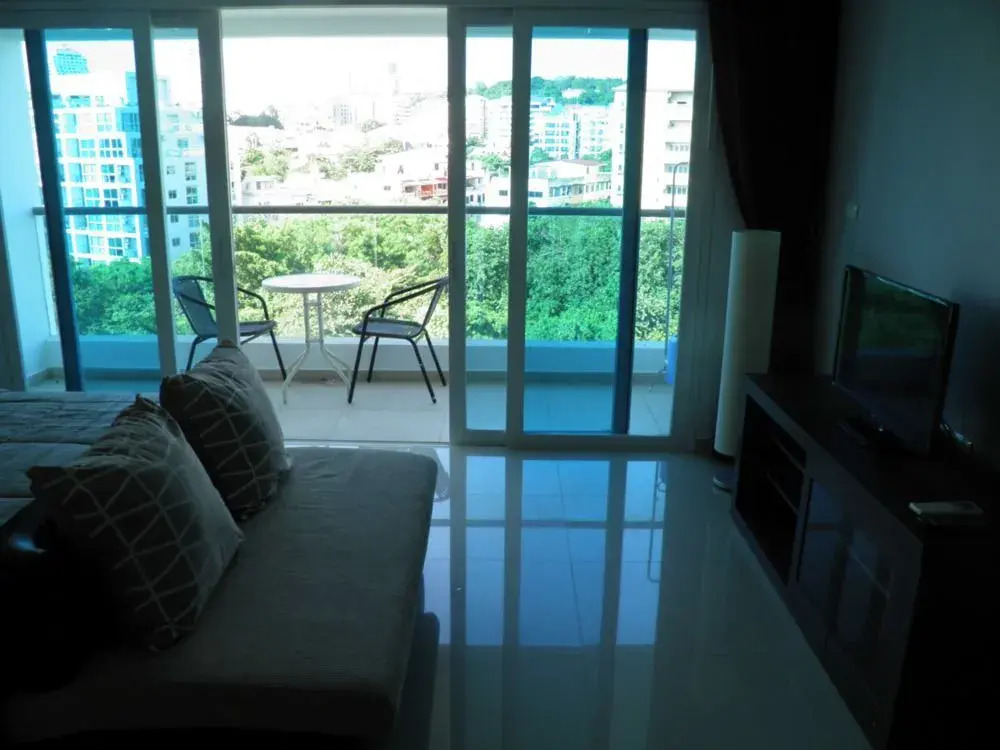 Nova Ocean View - 802 by Axiom