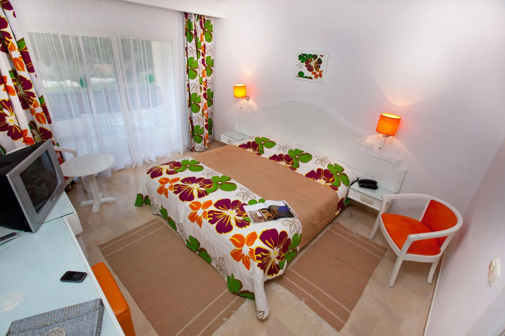 Hello Yasmine Hotel