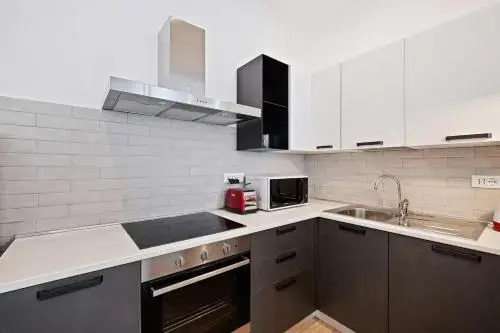 Large And Bright 3 Bed Flat Near Piazza Del Popolo