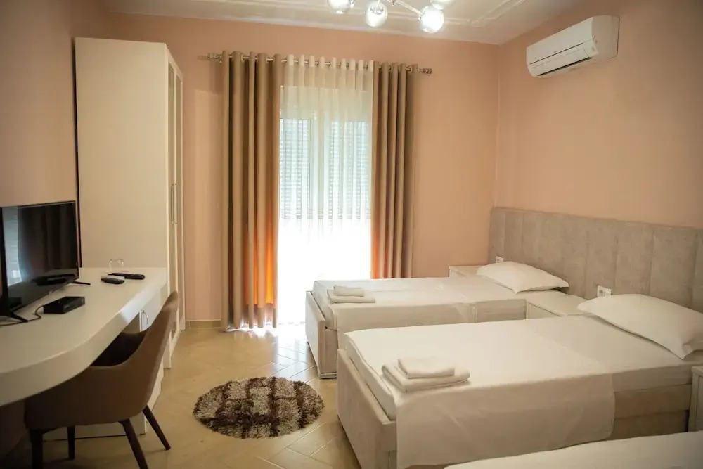 Hotel Merkaj