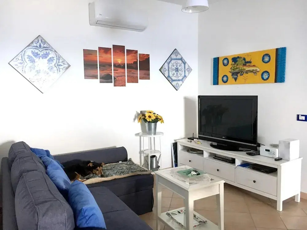 House with 2 Bedrooms in Malfa, with Wonderful Sea View, Enclosed Garden And Wifi