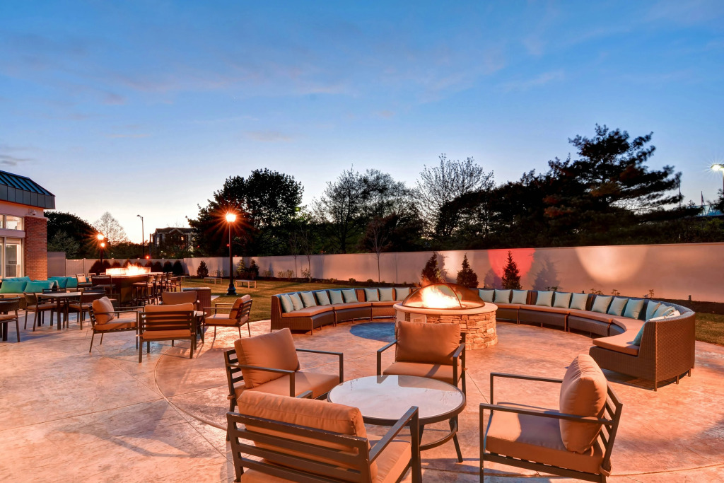 Courtyard by Marriott Long Island Islip/Courthouse Complex