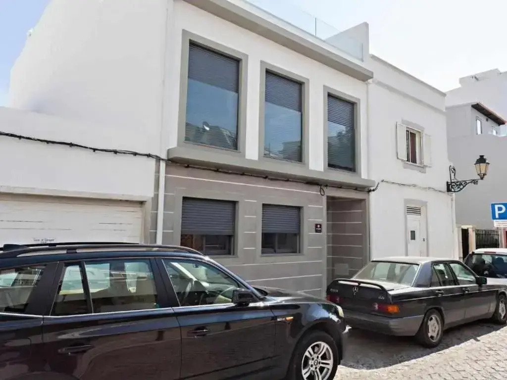 Faro Clara Suites