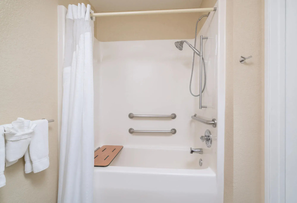 Holiday Inn Express Hotel & Suites Ames by IHG