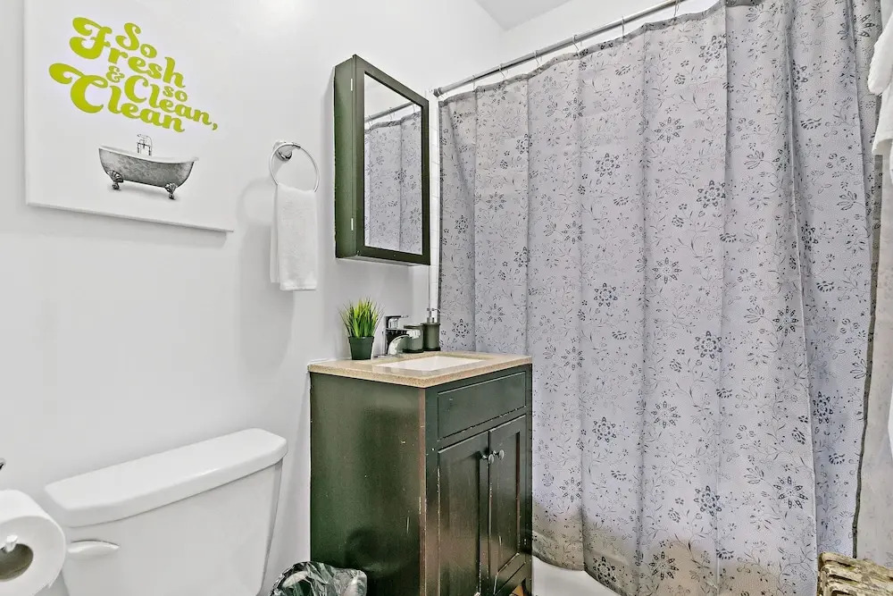 Sunlit Studio - Lunt 1429 rep