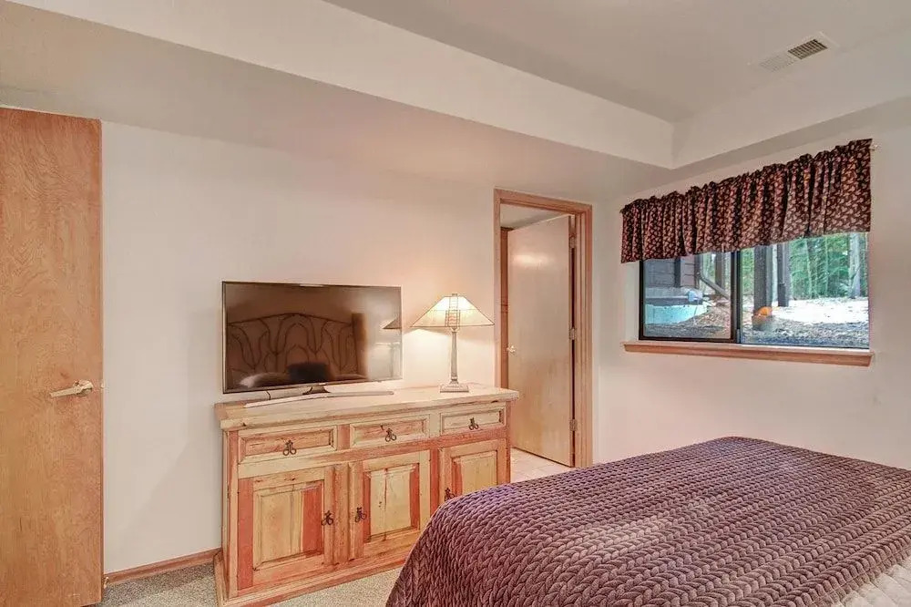 Village Point 303