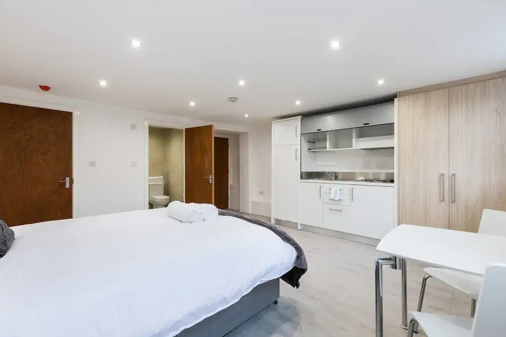 Great Studio - Camberwell! 3a