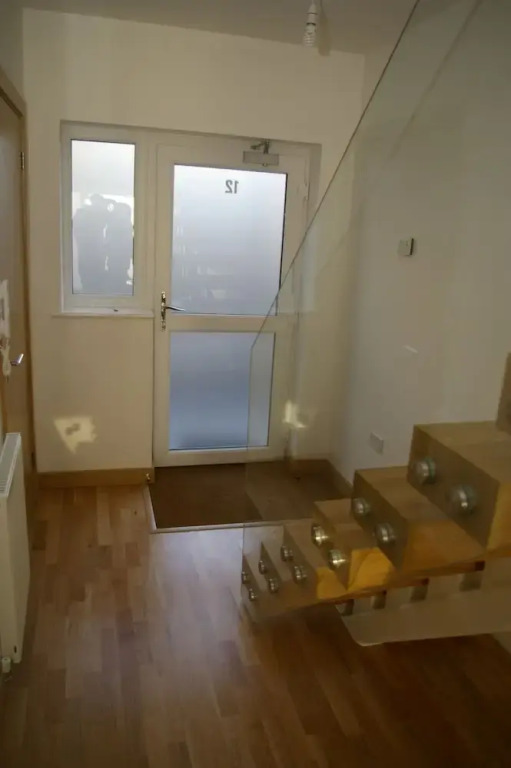 Ramsey Lodge 2-Bedroom Flat