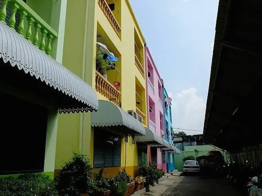 Romnarin Residence