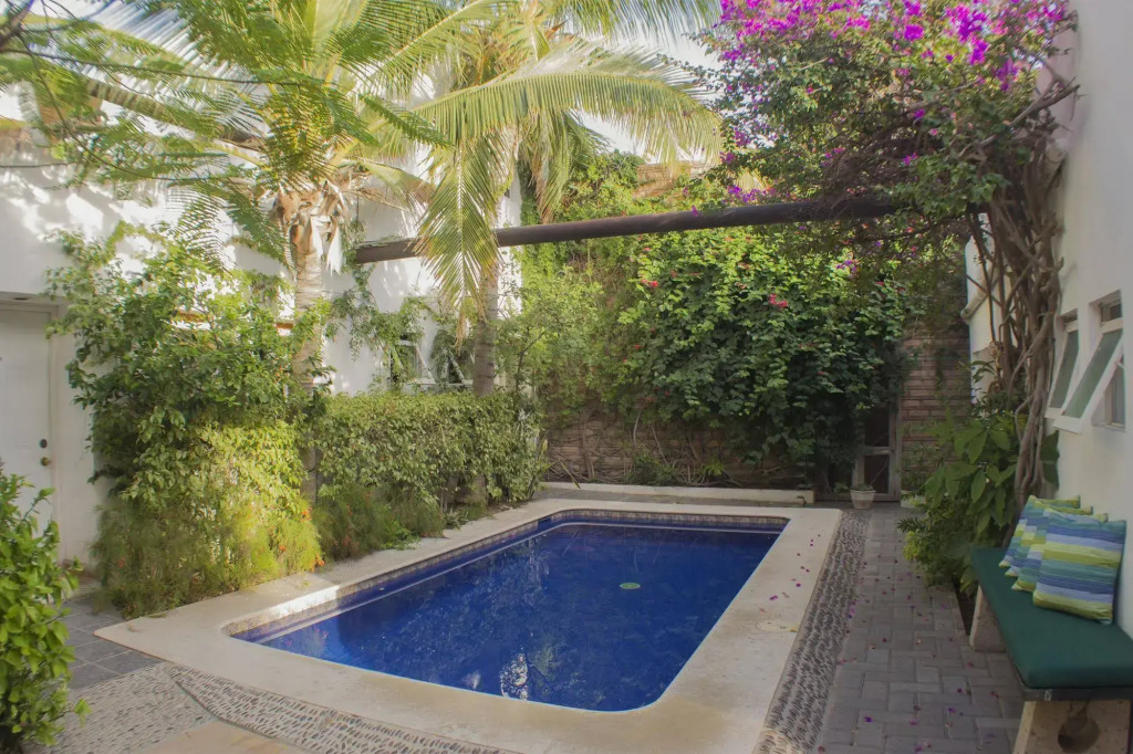 Los Milagros Hotel