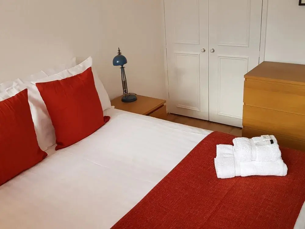 Bright 3 Bed in Central London