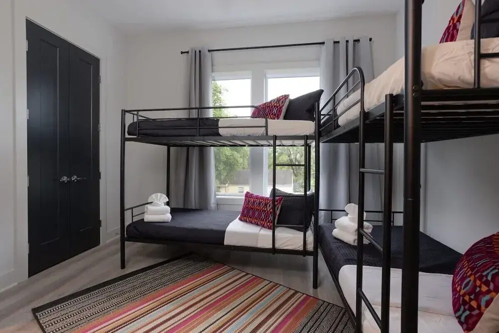 East Nash Oasis - 13 Beds - Going Fast