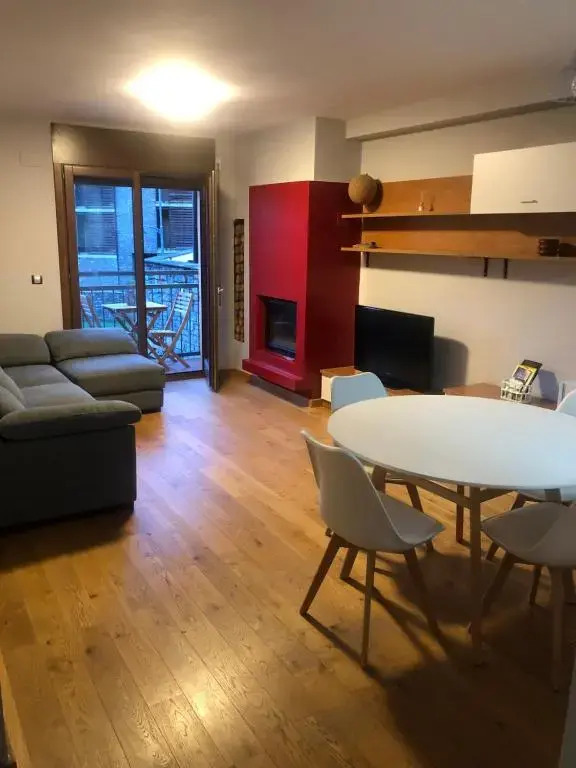 Precioso apartamento con piscina, ideal familias!