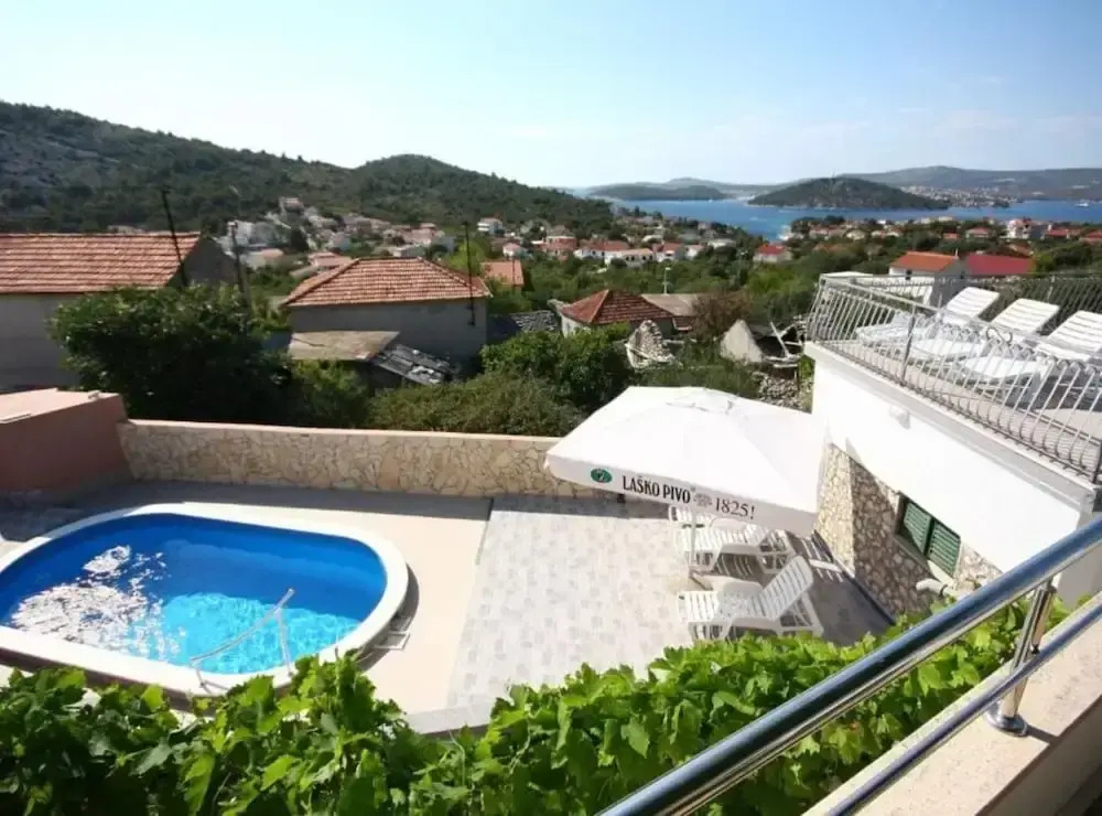 Holiday House Neda