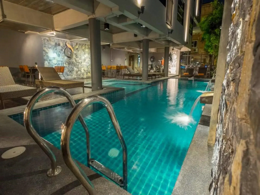 Thapae Loft
