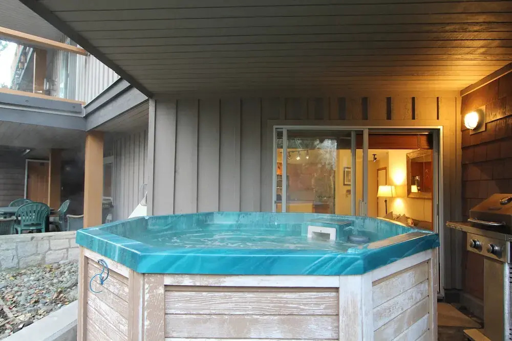 Glaciers Reach by Whistler Retreats