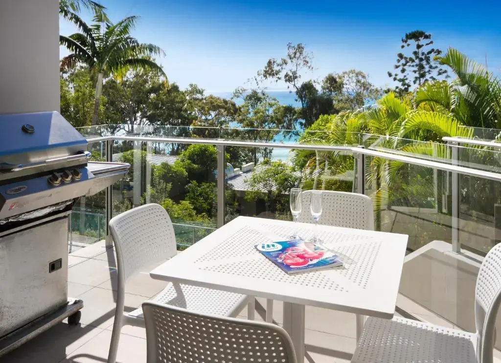 Little Cove Apt, Spectacular View, Pool
