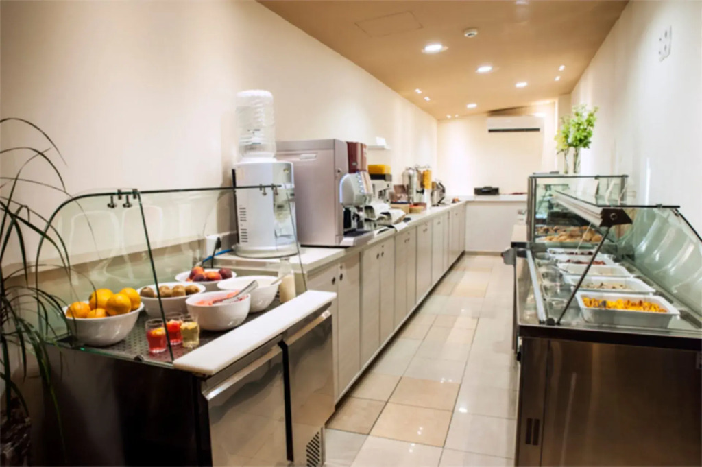 Piraeus City Hotel
