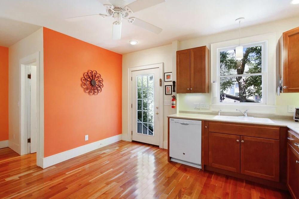 Historic 4BR w/Fenced Yard in the Victorian District Home