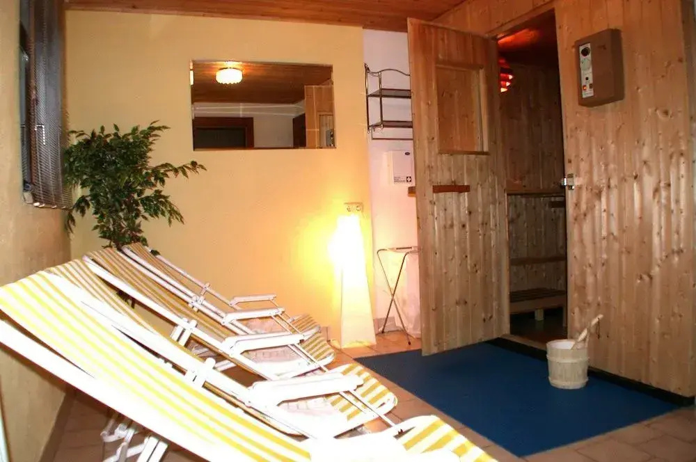 Hotel Garni Central - Zimmer - Studios - Apartments