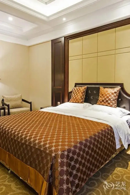 Aston Boutique Hotel
