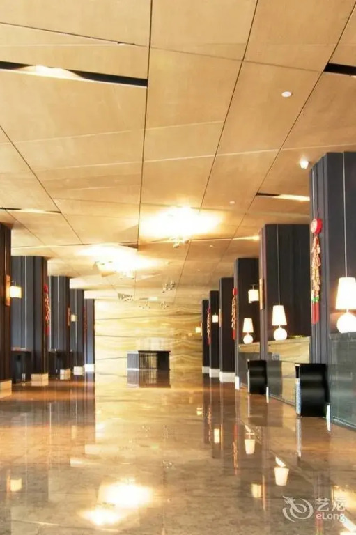 Lizi Hotel