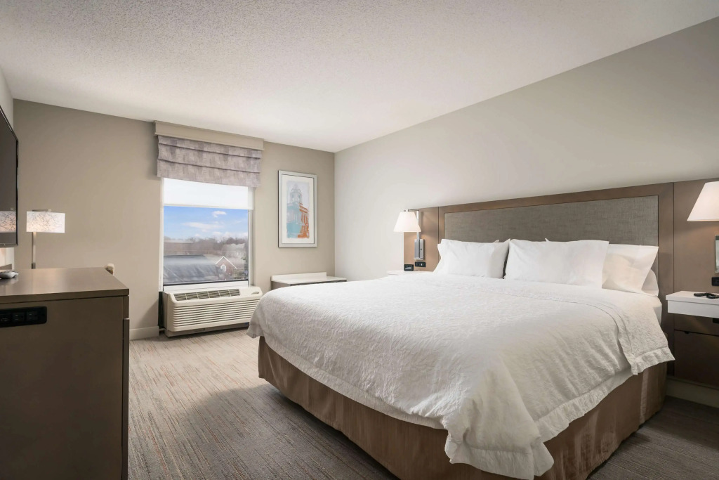 Hampton Inn - Springfield
