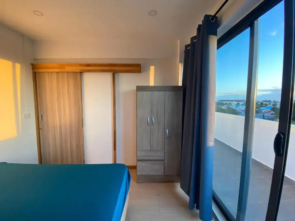 Coral Terrace 16