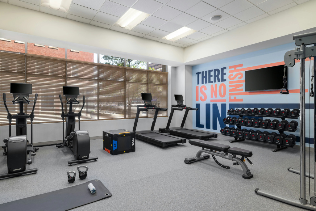 Hampton Inn & Suites - Roanoke-Downtown, VA