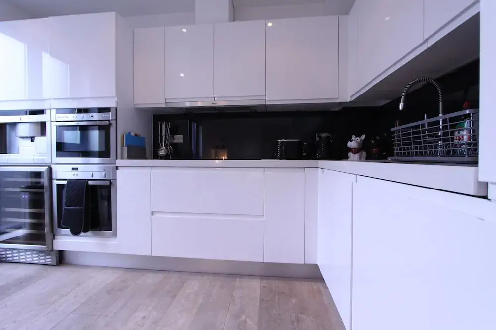 Modern 2 Bedroom Apart in heart London