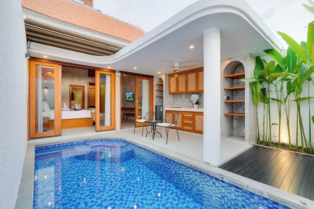 LaLuxe Villa and Residence