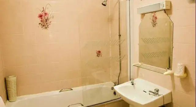 Leven House Bed and Breakfast