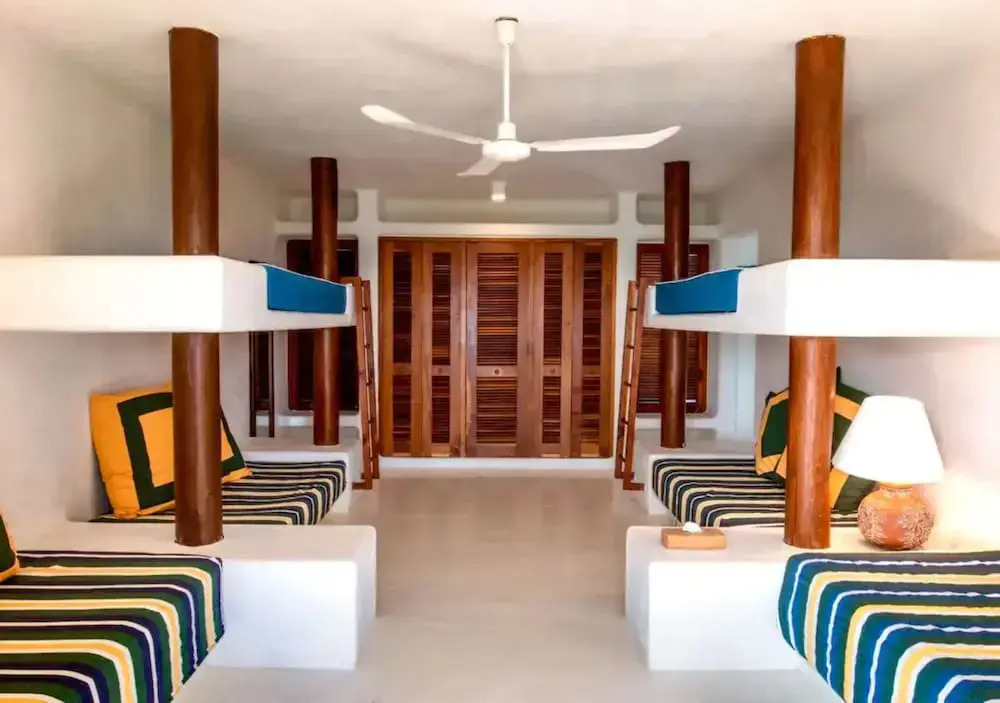 Lujosa Casa de 4 Recámaras con Alberca