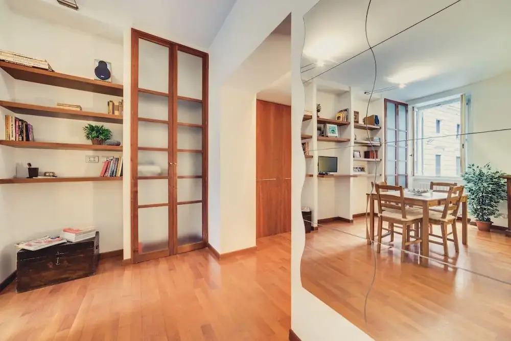 Elegant and Quiet Flat in City Center