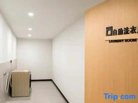 The Dream-Hotel