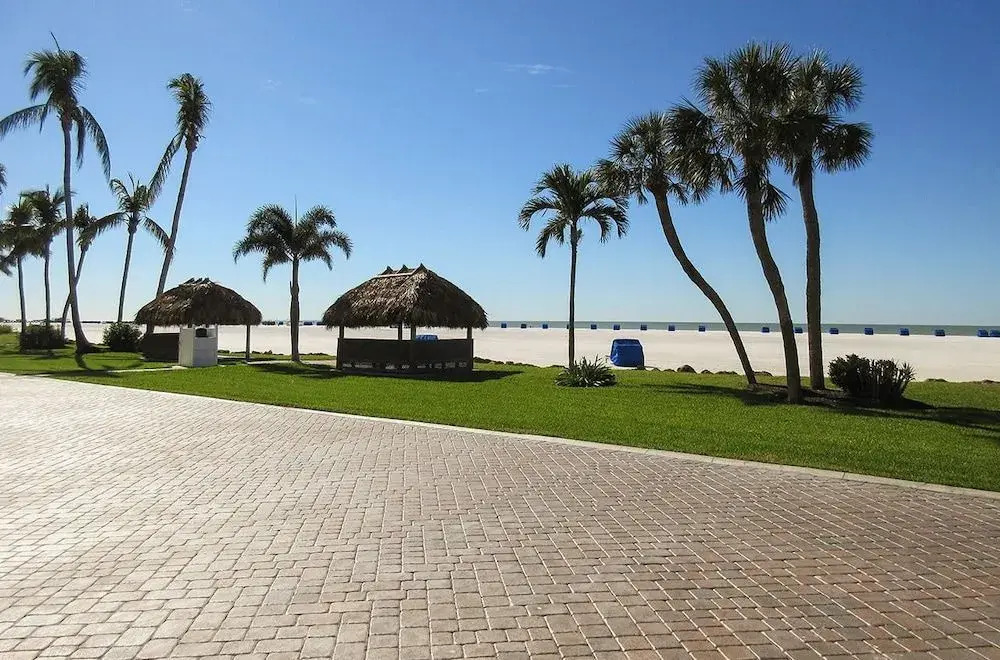 Sunset Condo #805 2 Bedrooms 2 Bathrooms Condo
