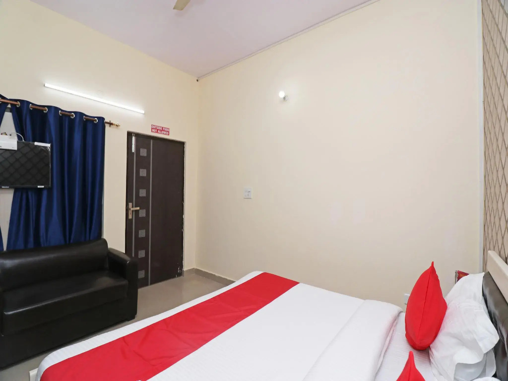 OYO 22698 Delight Residency