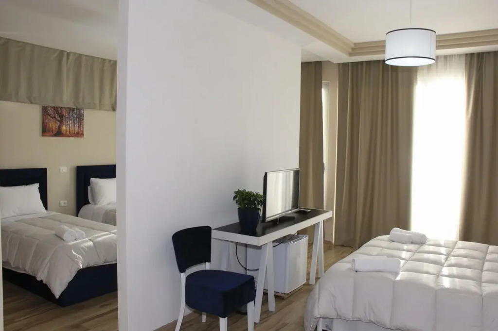 Sunrise Hotel