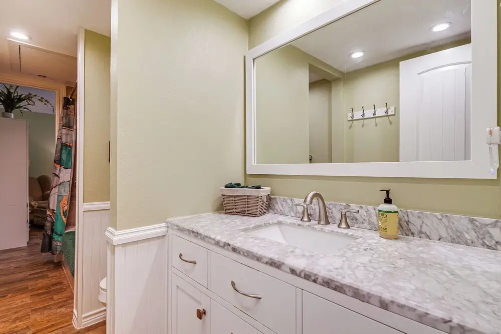 Walk to Lake Conroe - Condo w/ Community Perks!