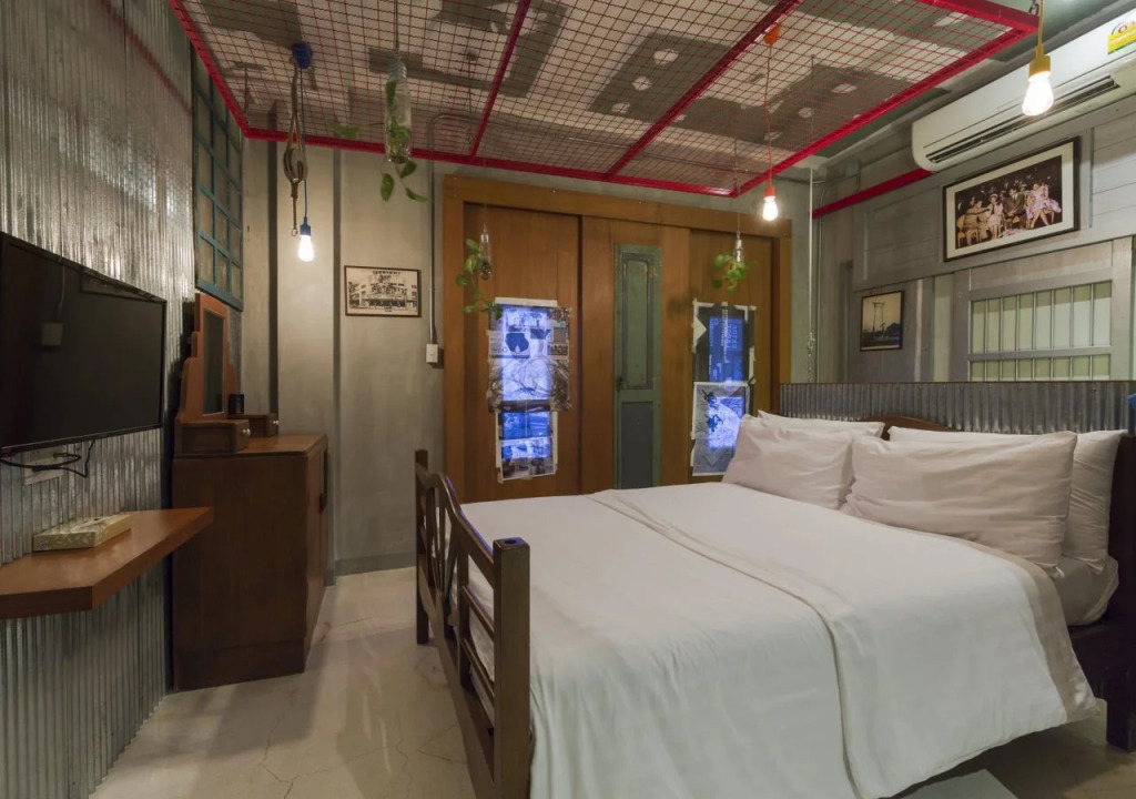 Collection O Jasaen Stylish Unique Hotel