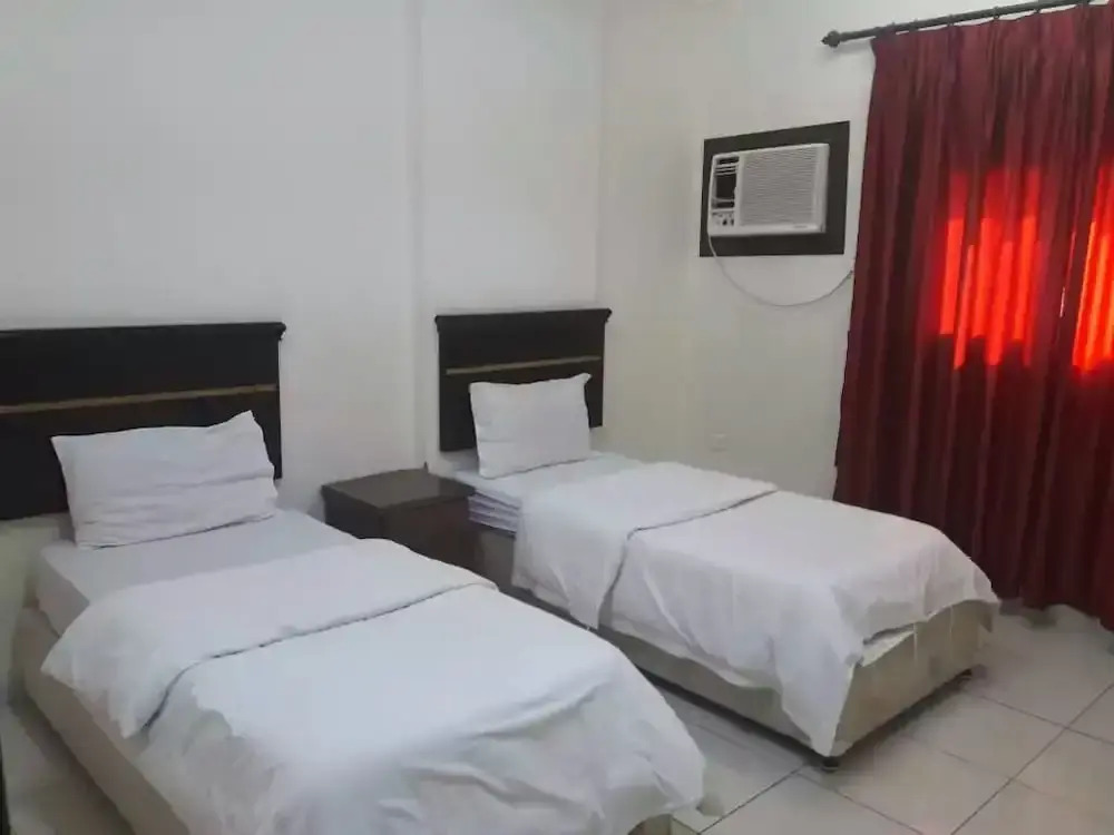 OYO 276 Al Tamayoz Al Raqi Furnished Units 4