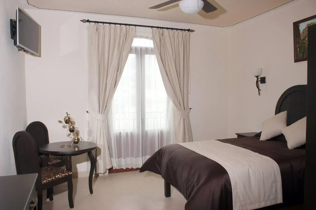 Hotel Feregrino