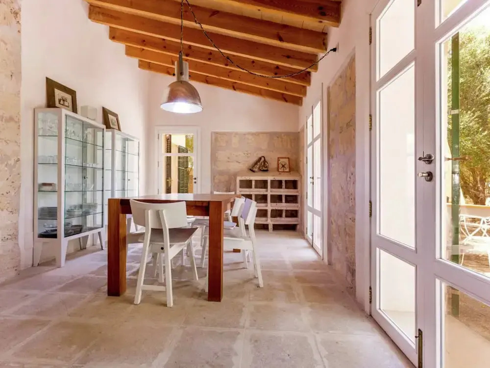 This finca has its own private access to the beautiful sandy beach Es Trenc