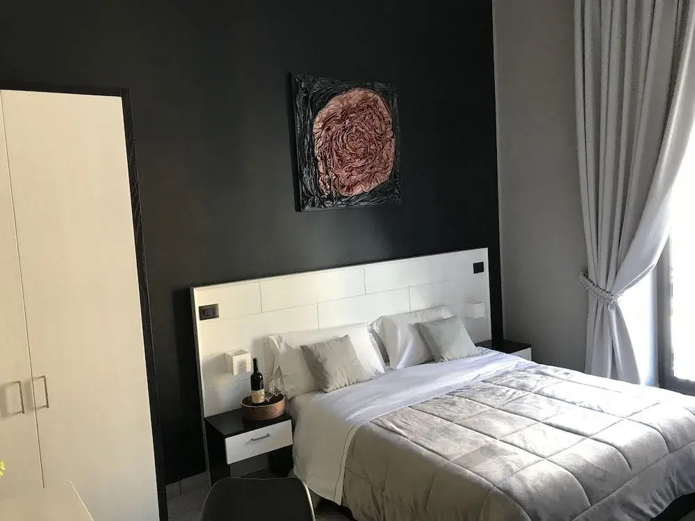 Parthenope Rooms
