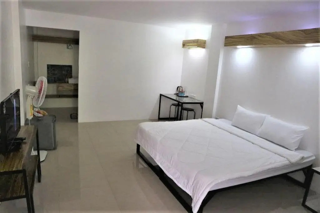Puzzle Mansion Bed And Breakfast